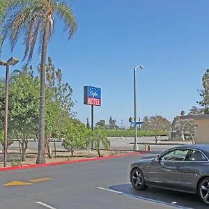 Motel Royla, Pomona